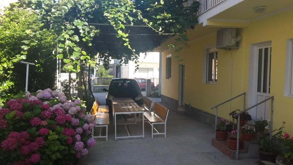 Апартаменты Apartments Pericic Сутоморе-49