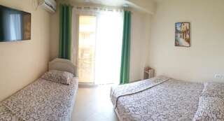 Апартаменты Apartments Pericic Сутоморе Апартаменты-студио-1