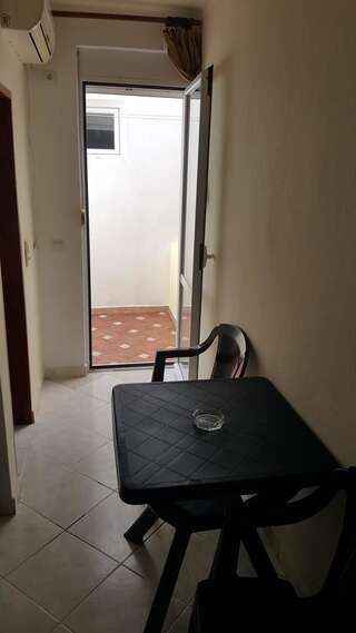 Апартаменты Apartments Pericic Сутоморе Апартаменты-студио-4