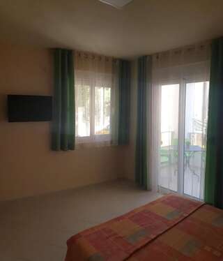 Апартаменты Apartments Pericic Сутоморе Апартаменты-студио-13